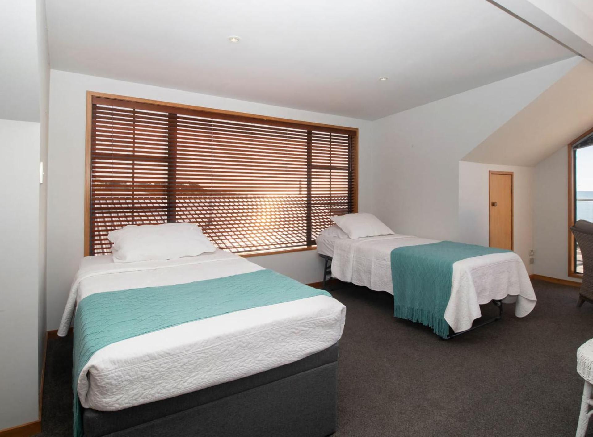 Beachfront Bliss On Wanaka Terrace Support Local New Plymouth Exterior foto